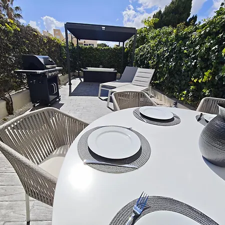 Luxury Groundfloor Private Jacuzzi - Ehhouse *